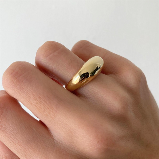 Anillo “gold and chunky"