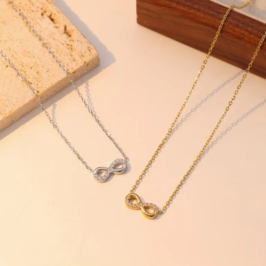 Collar "infinito"