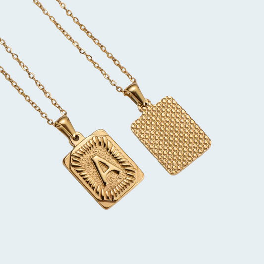 Collar "inicial dorado medallon"