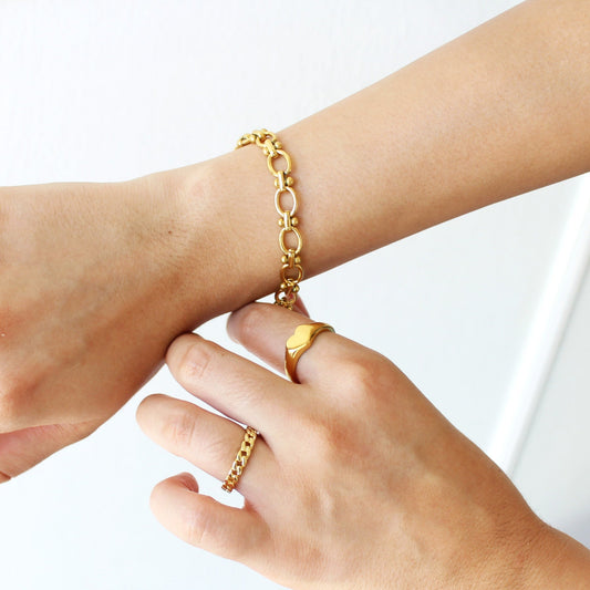 Pulsera "cadena dorada "